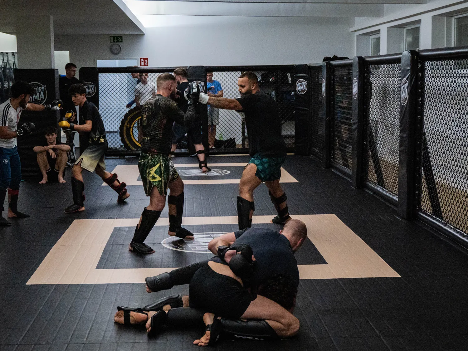 MMA Training bei Victory MMA Bielefeld: Klasse mit Striking und Bodenkampf